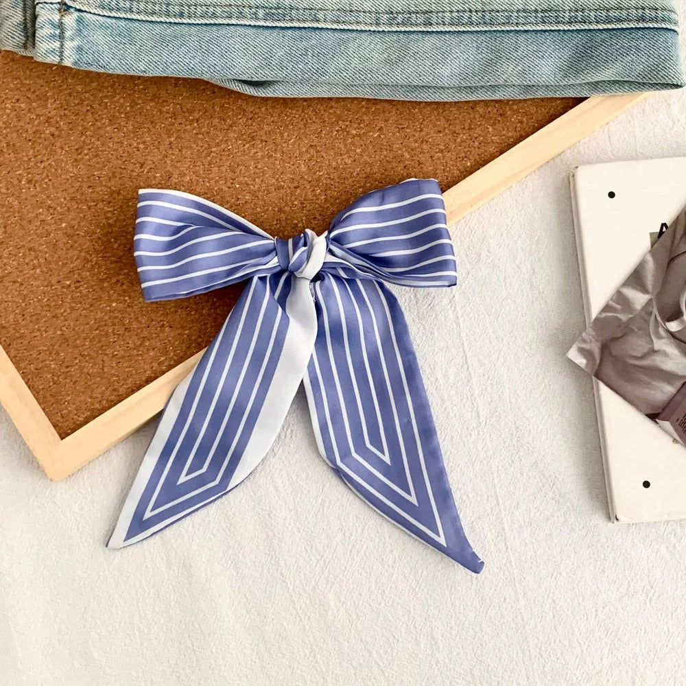 Klassieke Blauwe Gestreepte Zomer Bandana